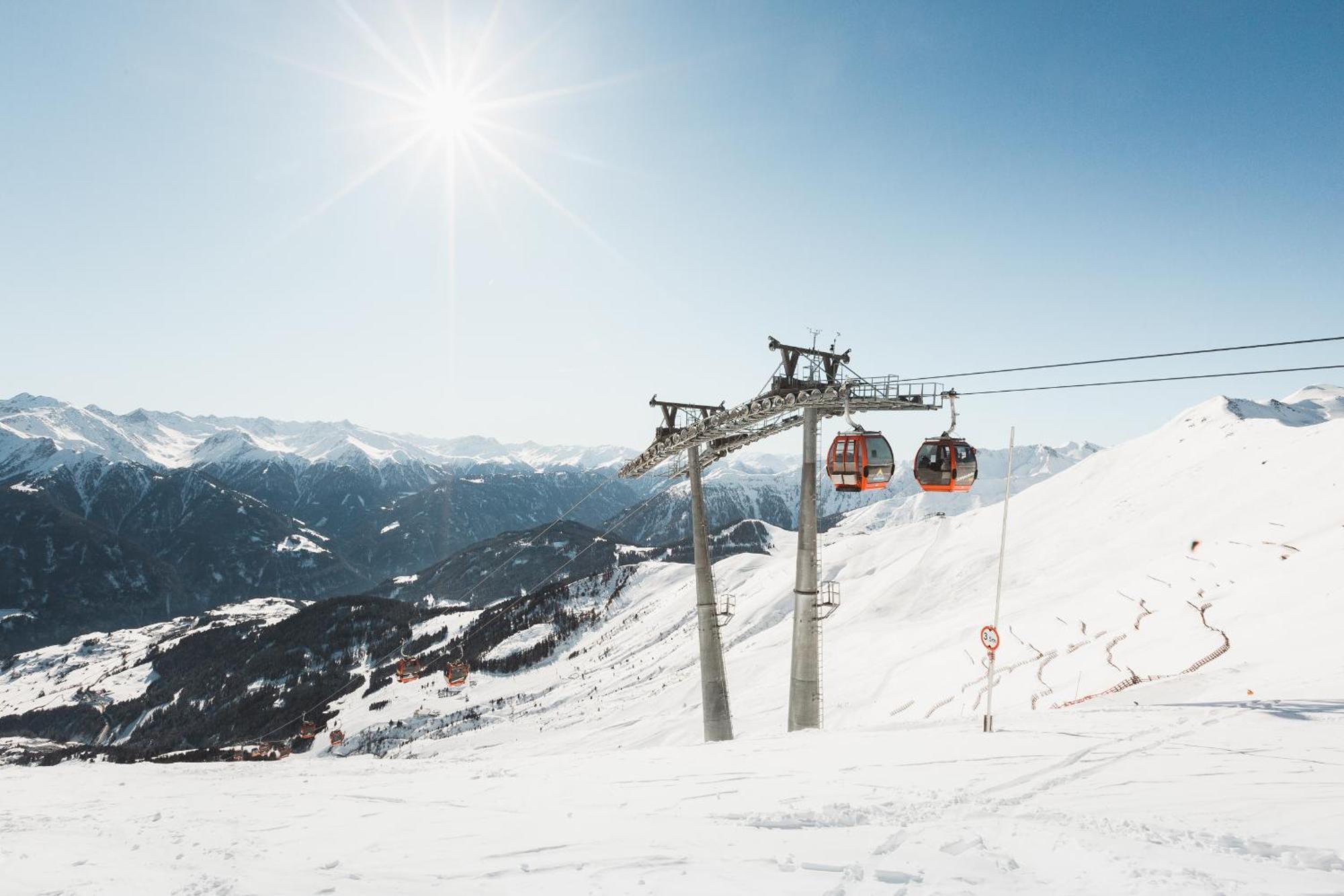 לאדיס Alpine Resort Goies Superior (Adults Only) מראה חיצוני תמונה